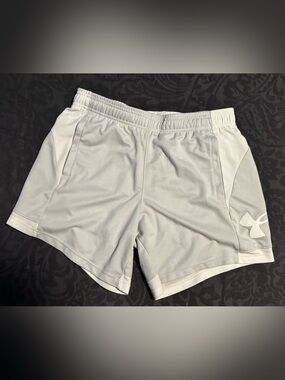 Under Armour Short Women’s Medium